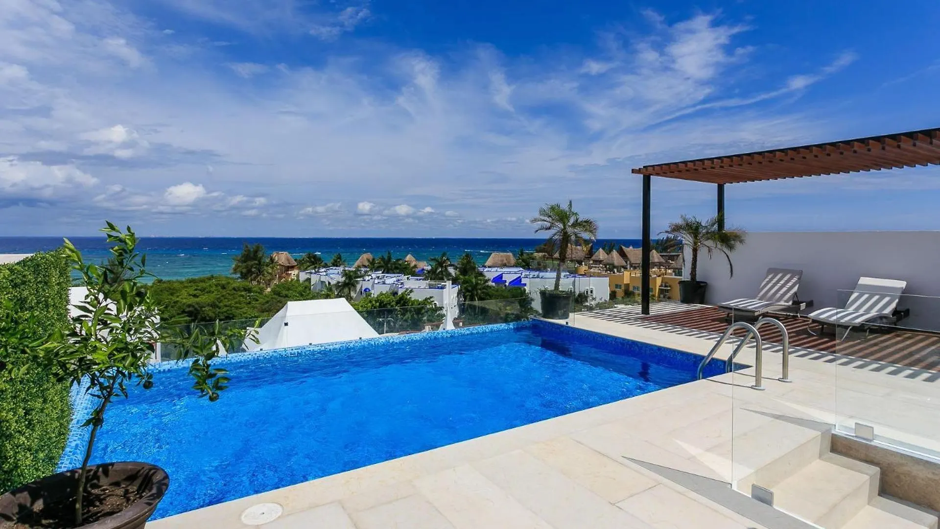 Apartment Menesse-2Bedrooms-Perfectspot Steps To The Ocean