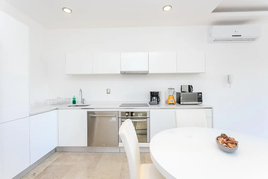Apartment Menesse-2Bedrooms-Perfectspot Steps To The Ocean